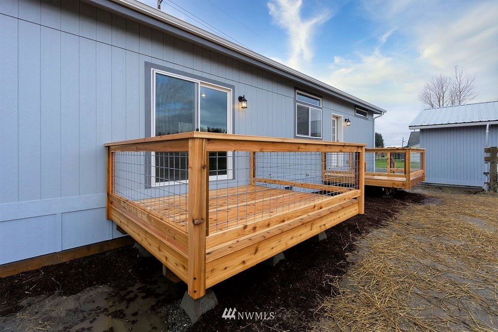 23031 East Jones Road Sedro-Woolley, WA 98284 - Photo 6 of 32 Gallery Image 6
