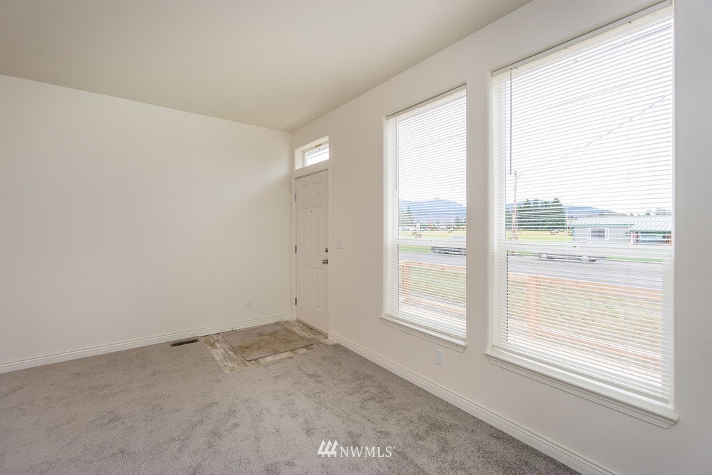 23031 East Jones Road Sedro-Woolley, WA 98284 - Photo 8 of 32 Gallery Image 8