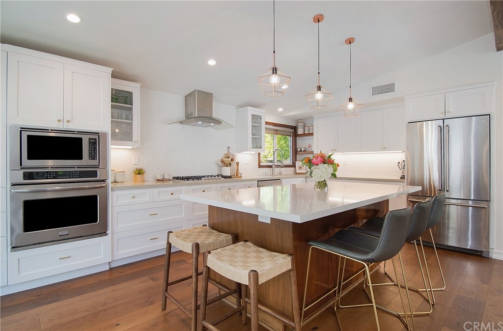 3124 Bermuda Drive Costa Mesa, CA 92626 - Photo 8 of 34