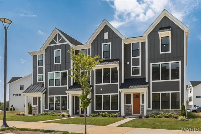 $709,900 | 312 Indigo Court, Unit 37303, Chesterfield, MO 63005