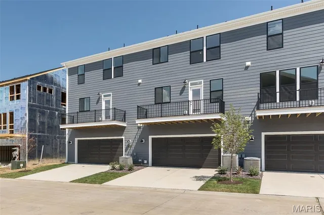 $709,900 | 312 Indigo Court, Unit 37303, Chesterfield, MO 63005