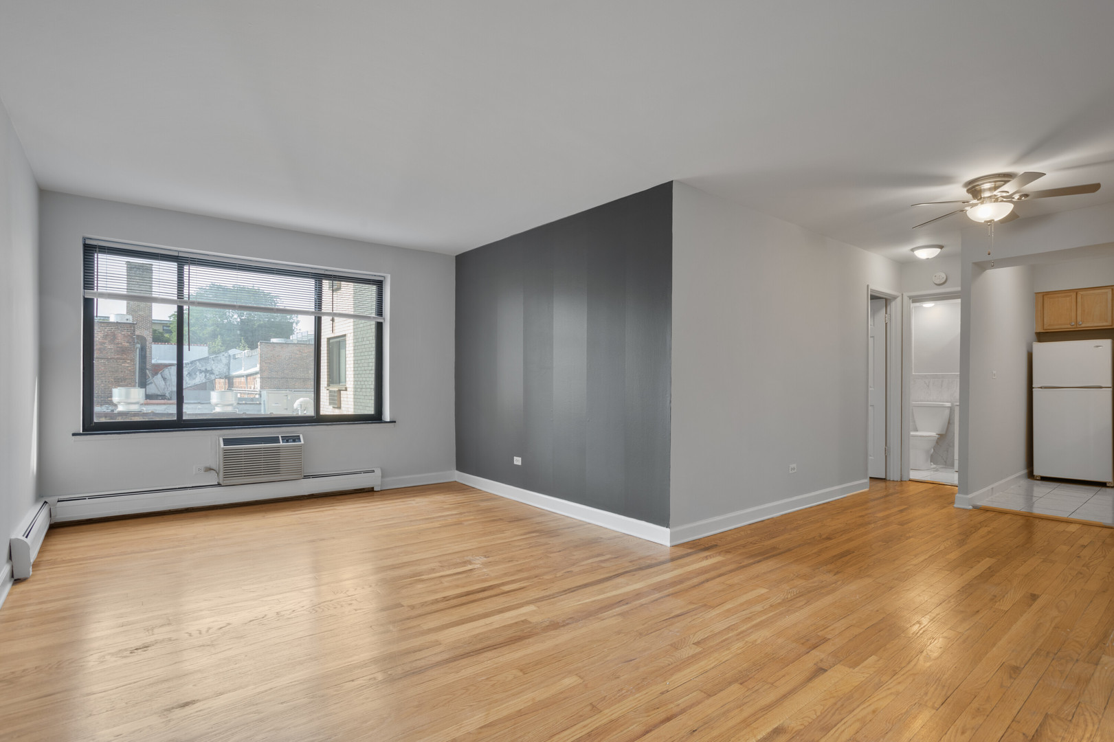 6758 North Sheridan Road, Unit 346 Chicago, IL 60626 - Photo 2 of 14