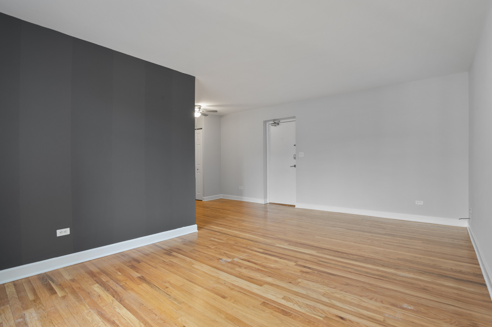 6758 North Sheridan Road, Unit 346 Chicago, IL 60626 - Photo 3 of 14