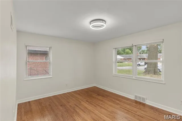 $2,750 | 5100 Kingwood Drive, St. Louis, MO 63119