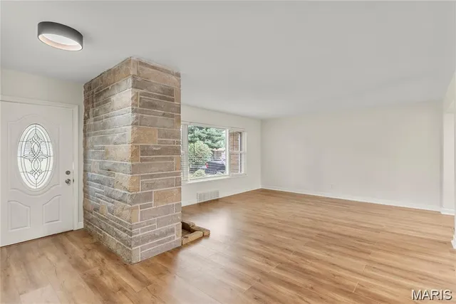 $2,750 | 5100 Kingwood Drive, St. Louis, MO 63119