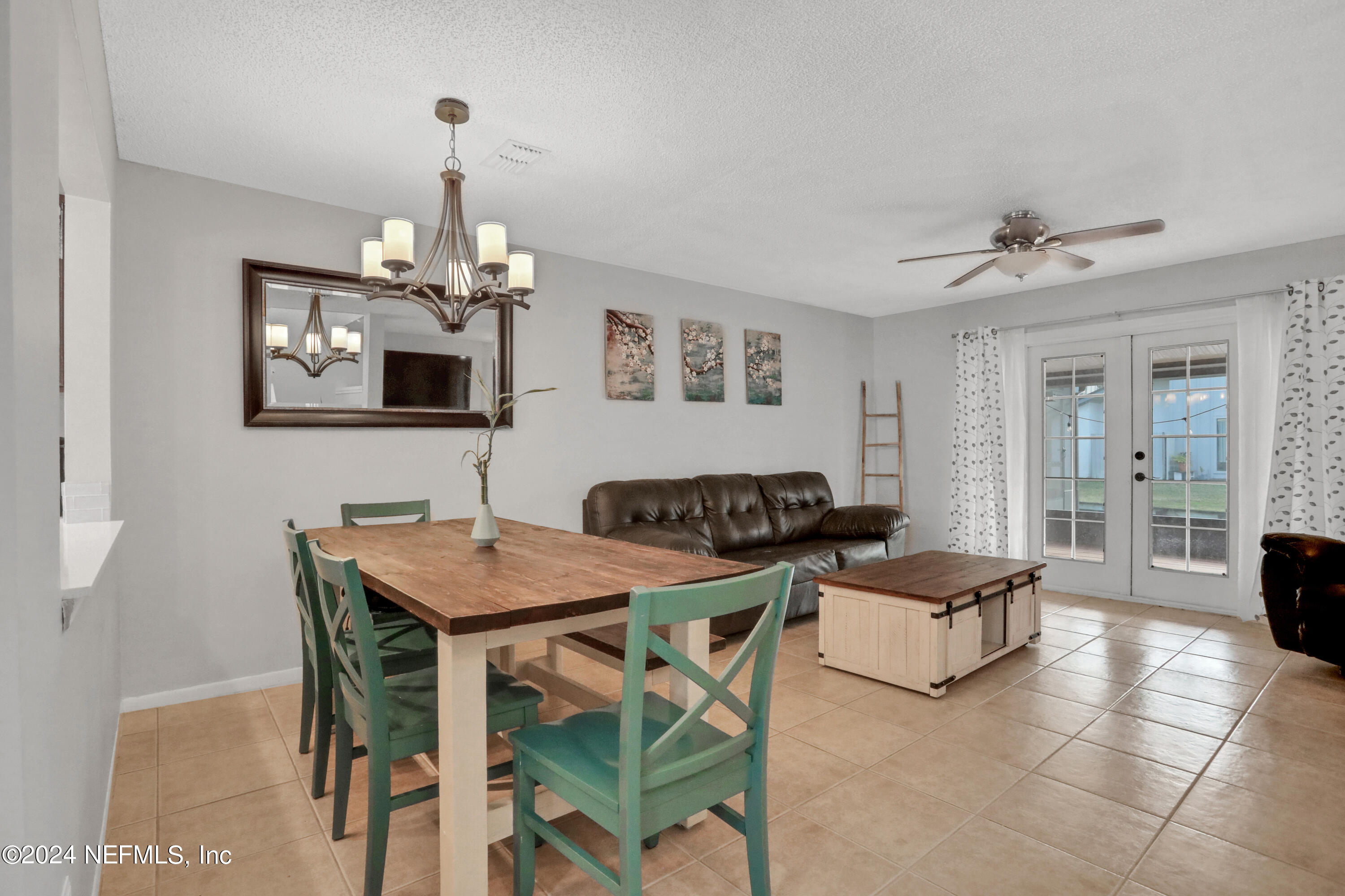 9360 Craven Road, Unit 1306 Jacksonville, FL 32257 - Photo 11 of 26 Dining area