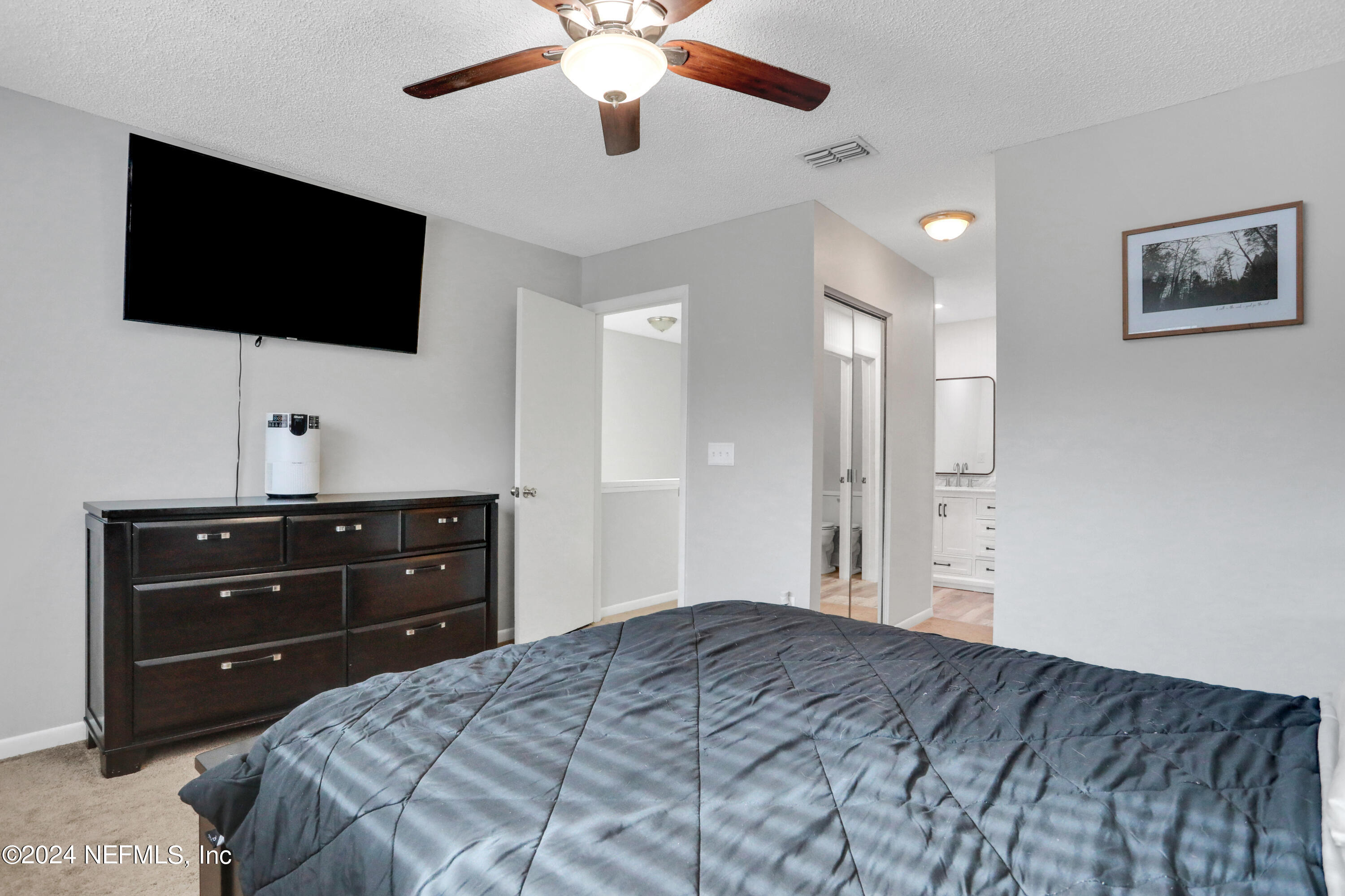 9360 Craven Road, Unit 1306 Jacksonville, FL 32257 - Photo 18 of 26 Primary Suite