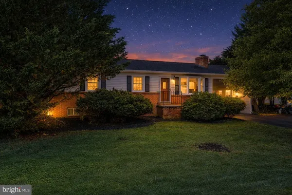 $449,900 | 100 Huntcrest Circle, Winchester, VA 22602
