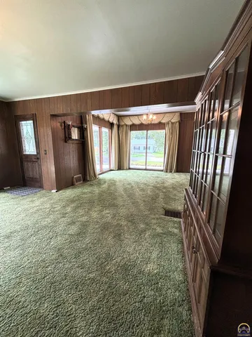 $189,900 | 214 West 5th Street, Lebo, KS 66856