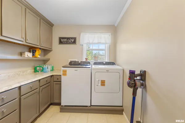 $465,000 | 524 North Main Street, Jonesboro, IL 62952