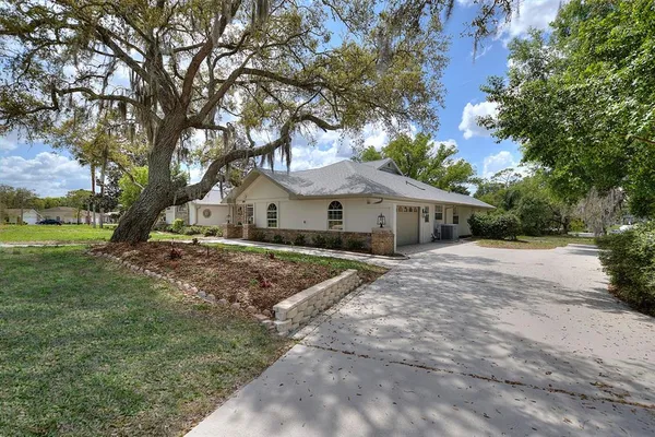 $549,000 | 419 Silas Court, Spring Hill, FL 34609