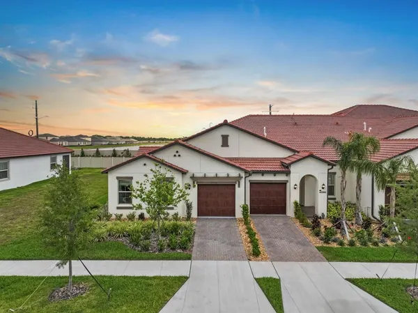 $2,200 | 17222 Holly Wl Avenue, Wimauma, FL 33598