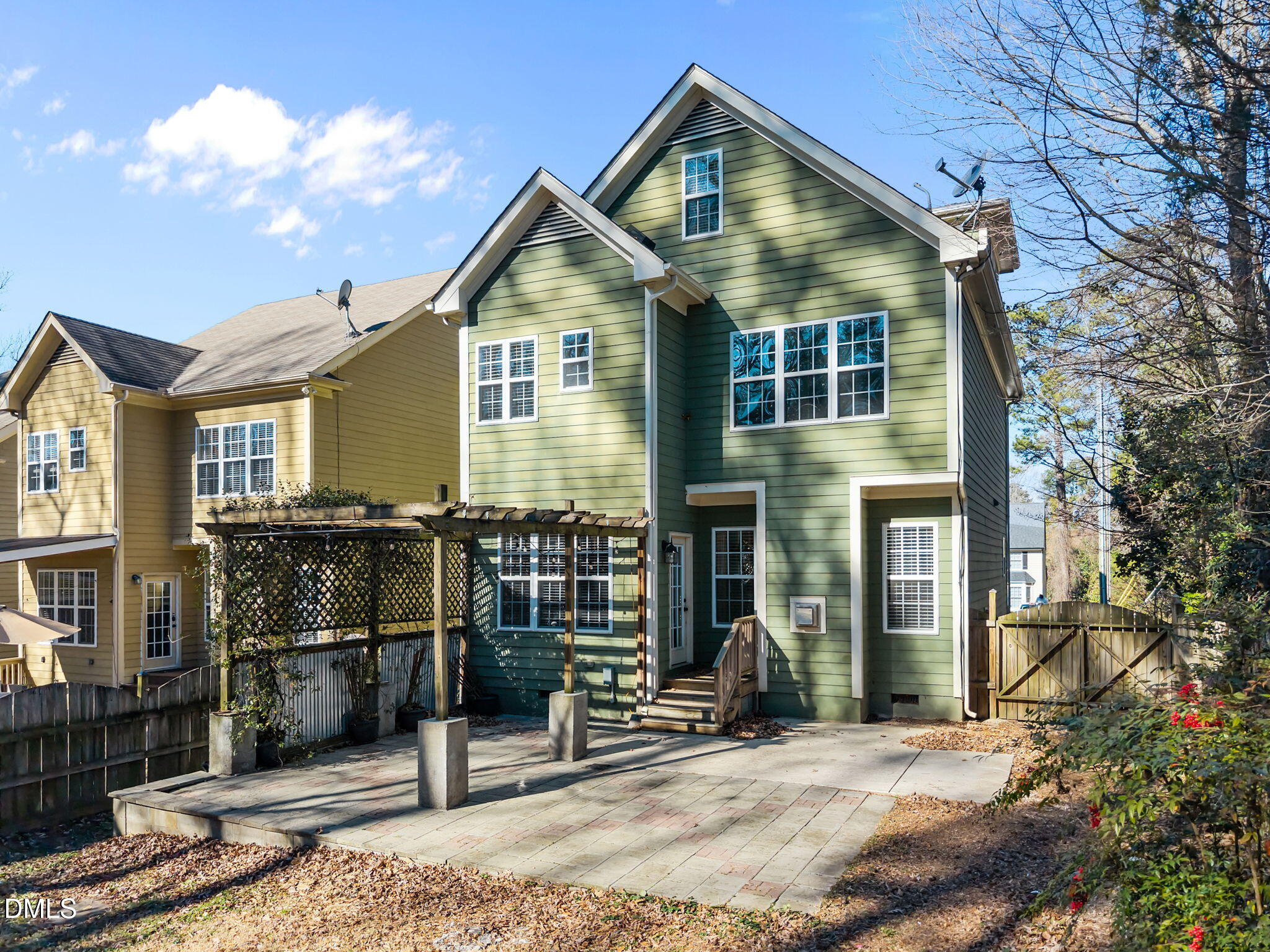 415 Carolina Avenue Raleigh, NC 27606 - Photo 22 of 58 a front view of a house