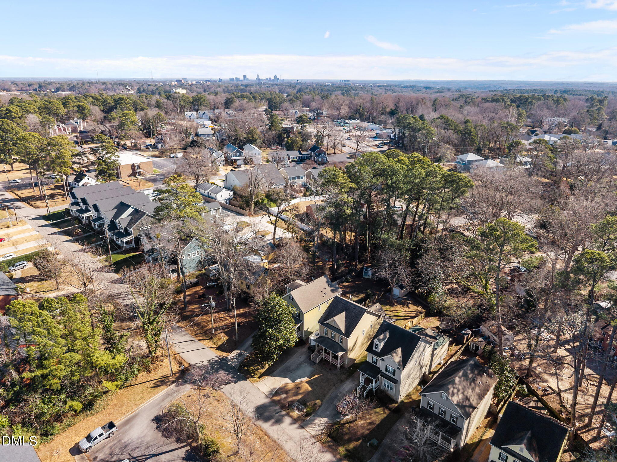 415 Carolina Avenue Raleigh, NC 27606 - Photo 25 of 58 an aerial view of multiple house