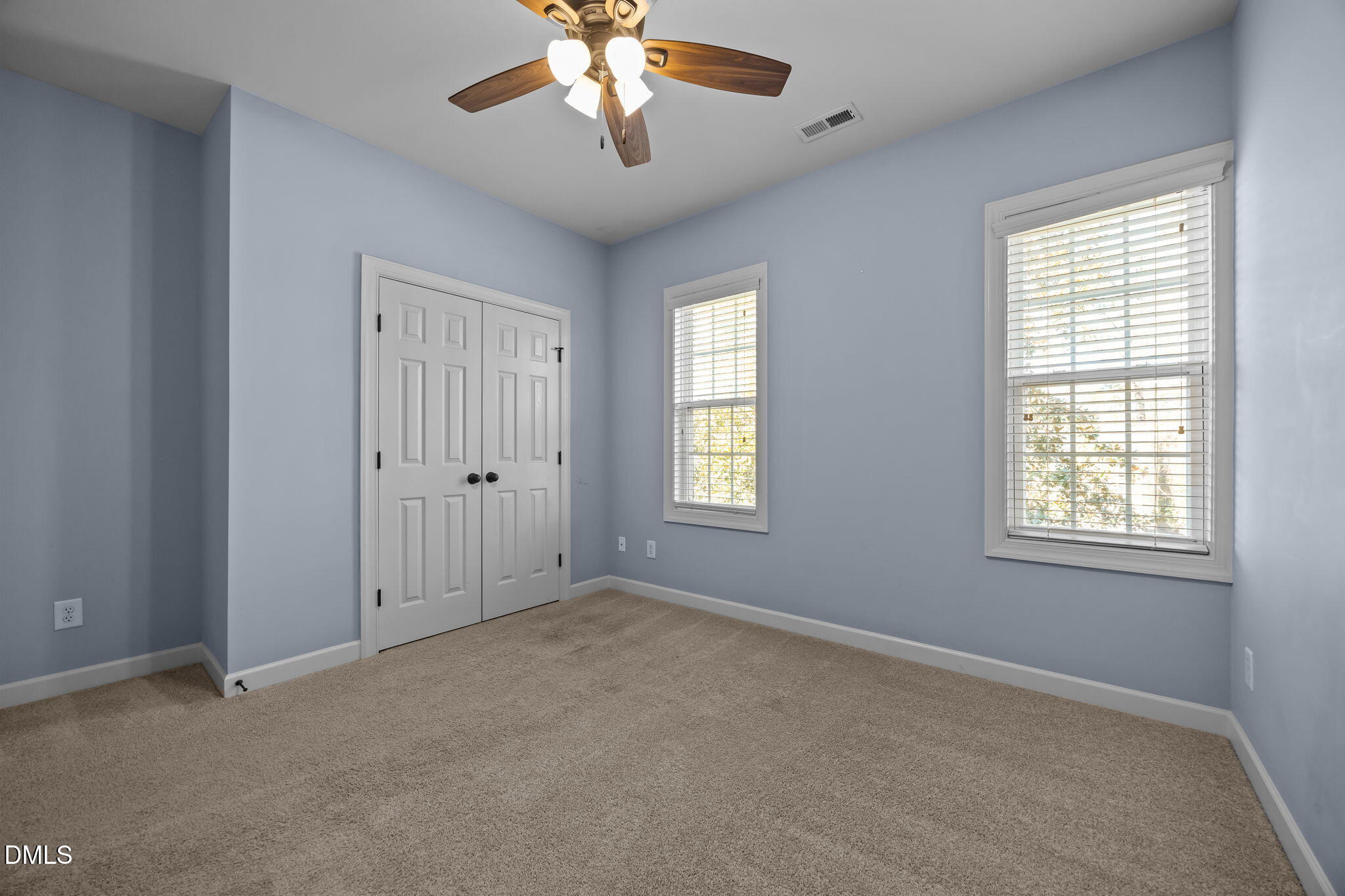 415 Carolina Avenue Raleigh, NC 27606 - Photo 38 of 58 a view of an empty room with a window