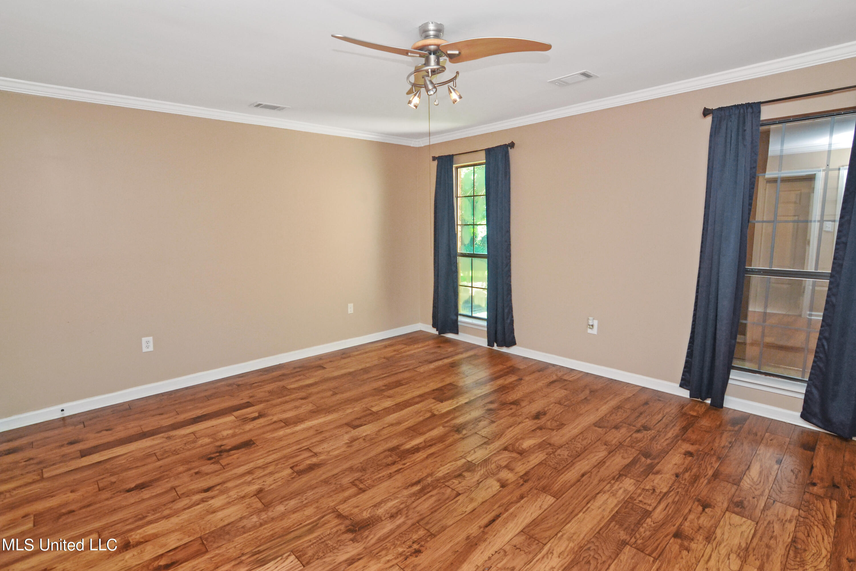 9025 Arkabutla Road Coldwater, MS 38618 - Photo 22 of 53 3rd Bedroom Downstairs