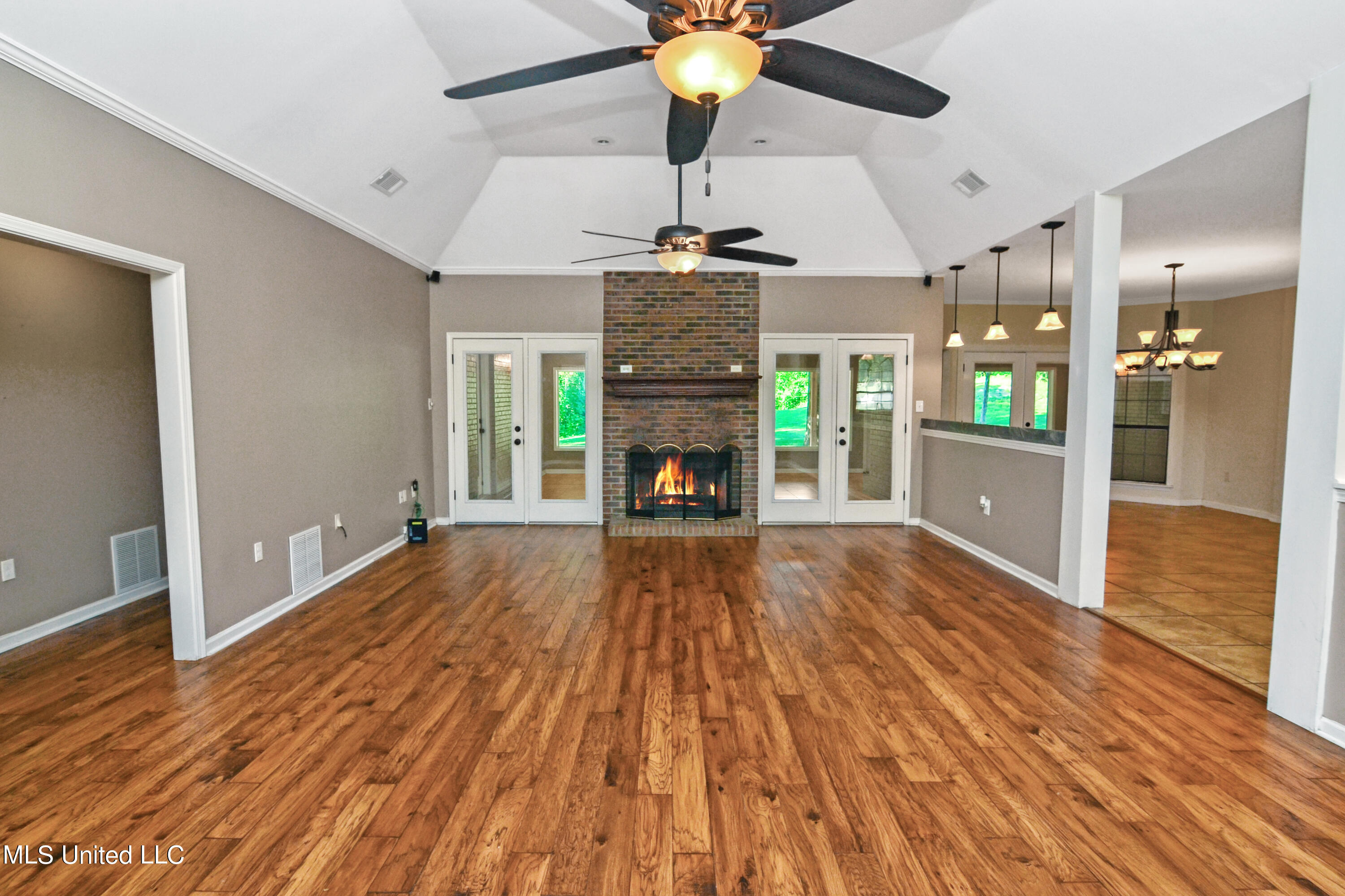 9025 Arkabutla Road Coldwater, MS 38618 - Photo 8 of 53 Wood Burning Fireplace