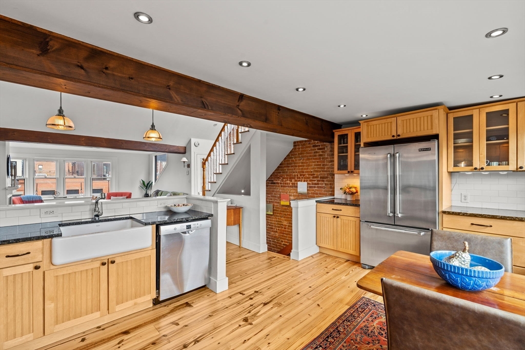 520 Shawmut Avenue, Unit 4 Boston, MA 02118 - Photo 13 of 31