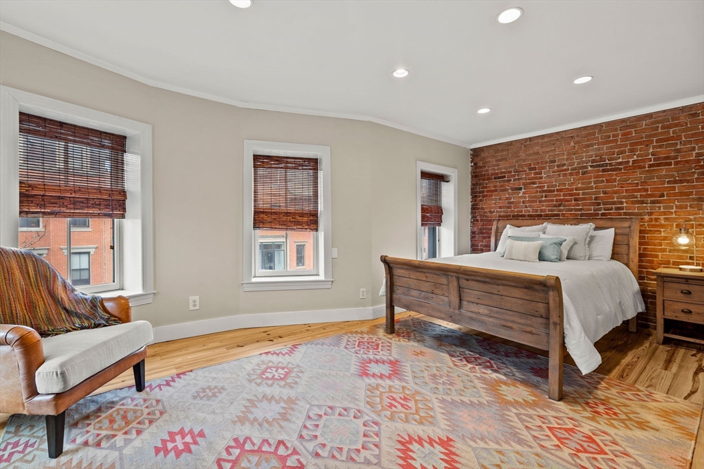 520 Shawmut Avenue, Unit 4 Boston, MA 02118 - Photo 15 of 31
