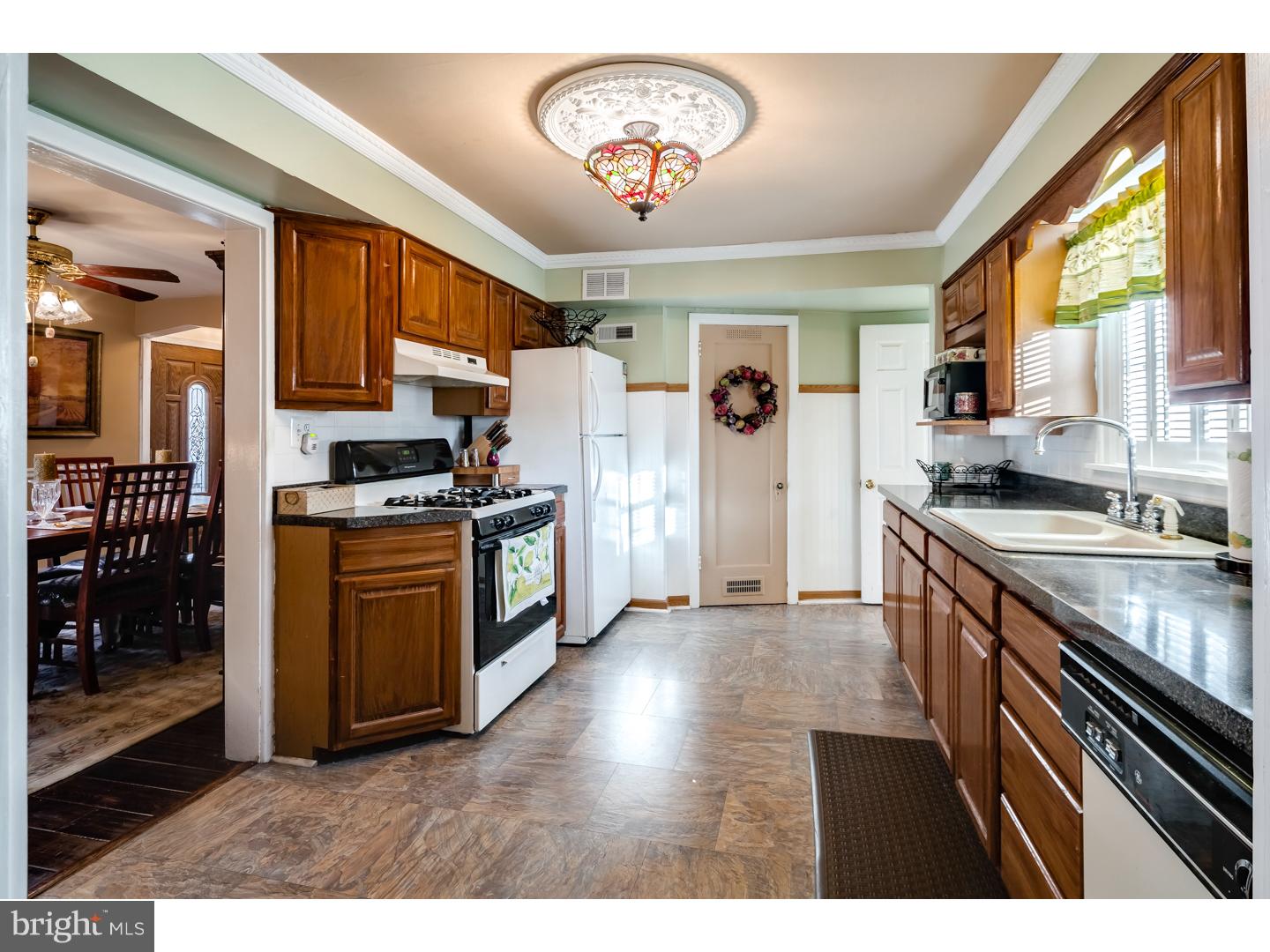 1508 Prospect Ridge Boulevard Haddon Heights, NJ 08035 - Photo 10 of 22 Kitchen