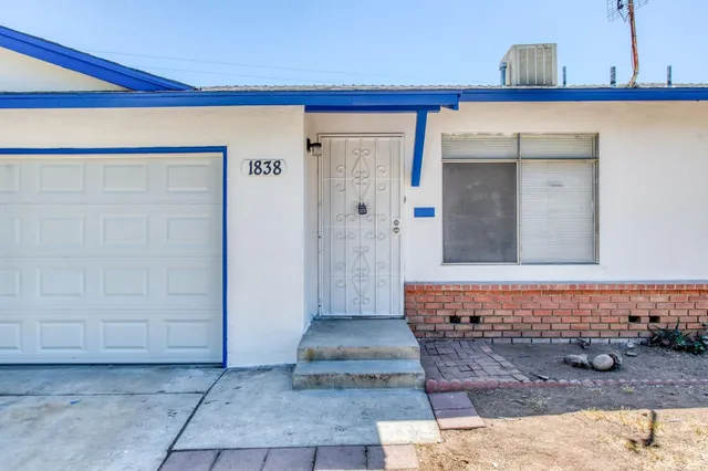 a view of front door