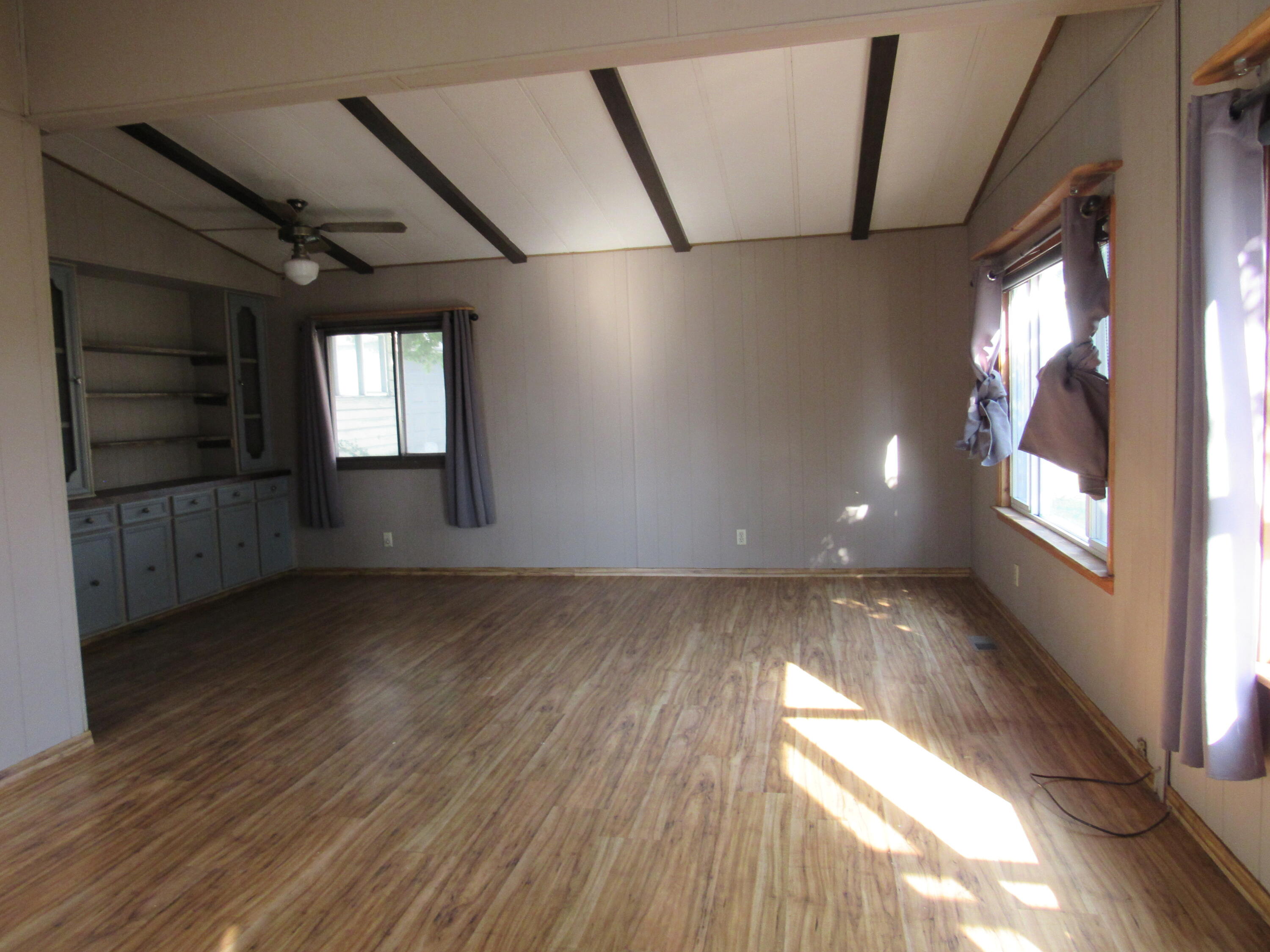 37291 Agency Lake Loop Road Chiloquin, OR 97624 - Photo 35 of 38 living room #2