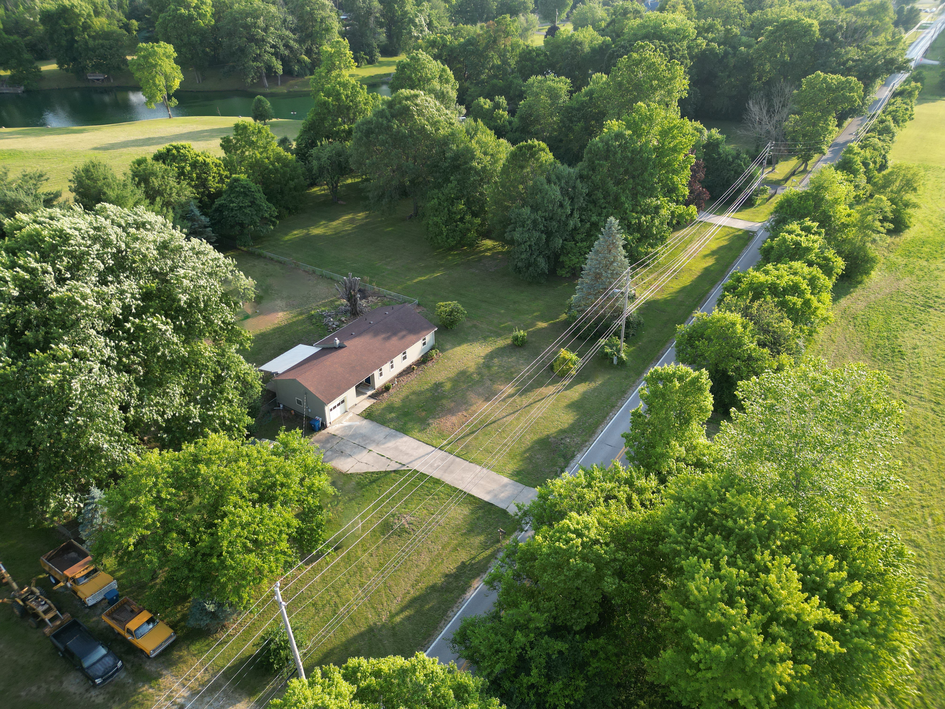 7049 Camby Road Indianapolis, IN 46221 - Photo 3 of 45 Gallery Image 3