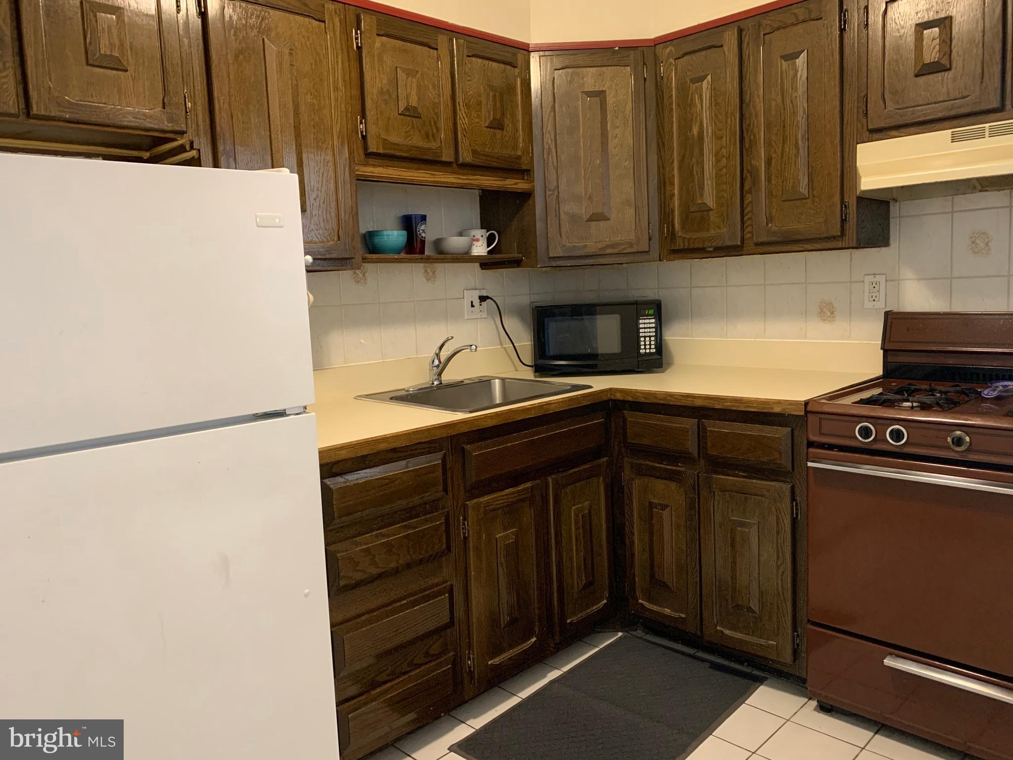 12464 Knights Road Philadelphia, PA 19154 - Photo 6 of 17 Gallery Image 6