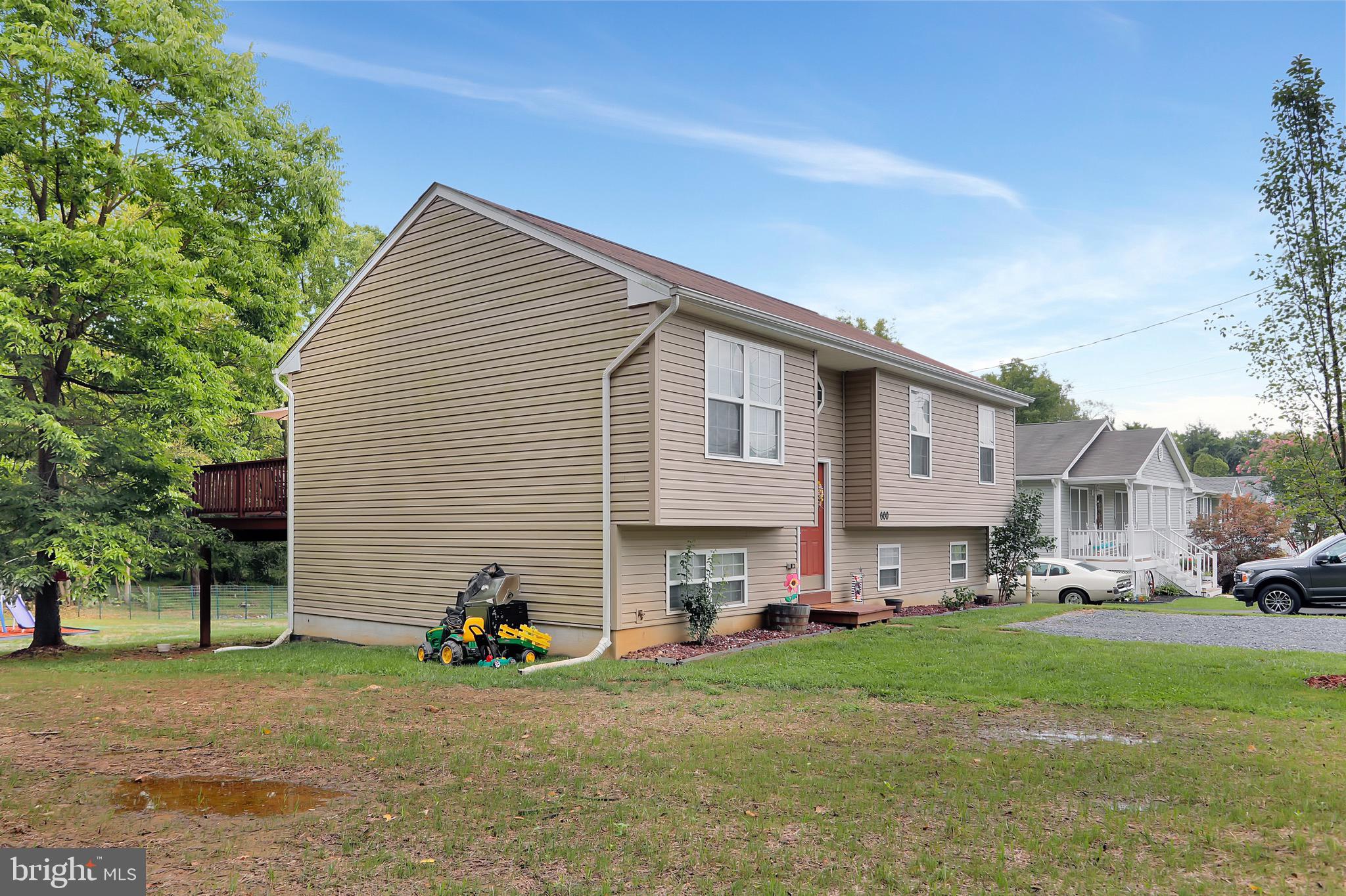 600 Forrest Ranson, WV 25438 - Photo 2 of 34