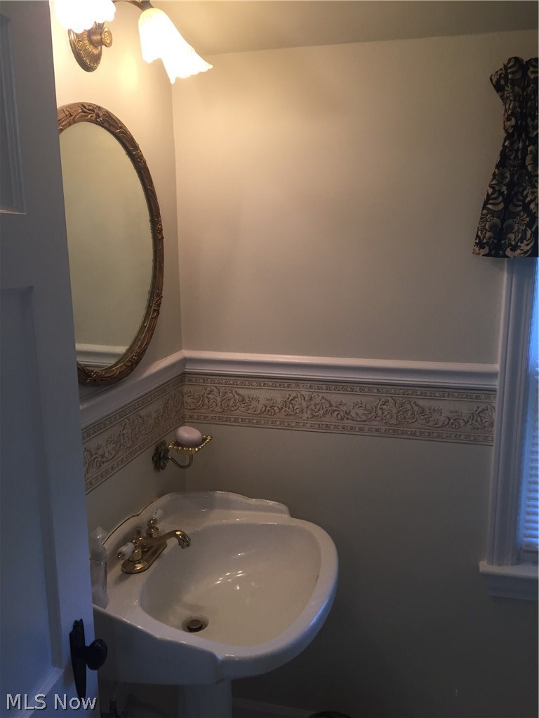 5136 Spencer Road Cleveland, OH 44124 - Photo 28 of 35 Gallery Image 28
