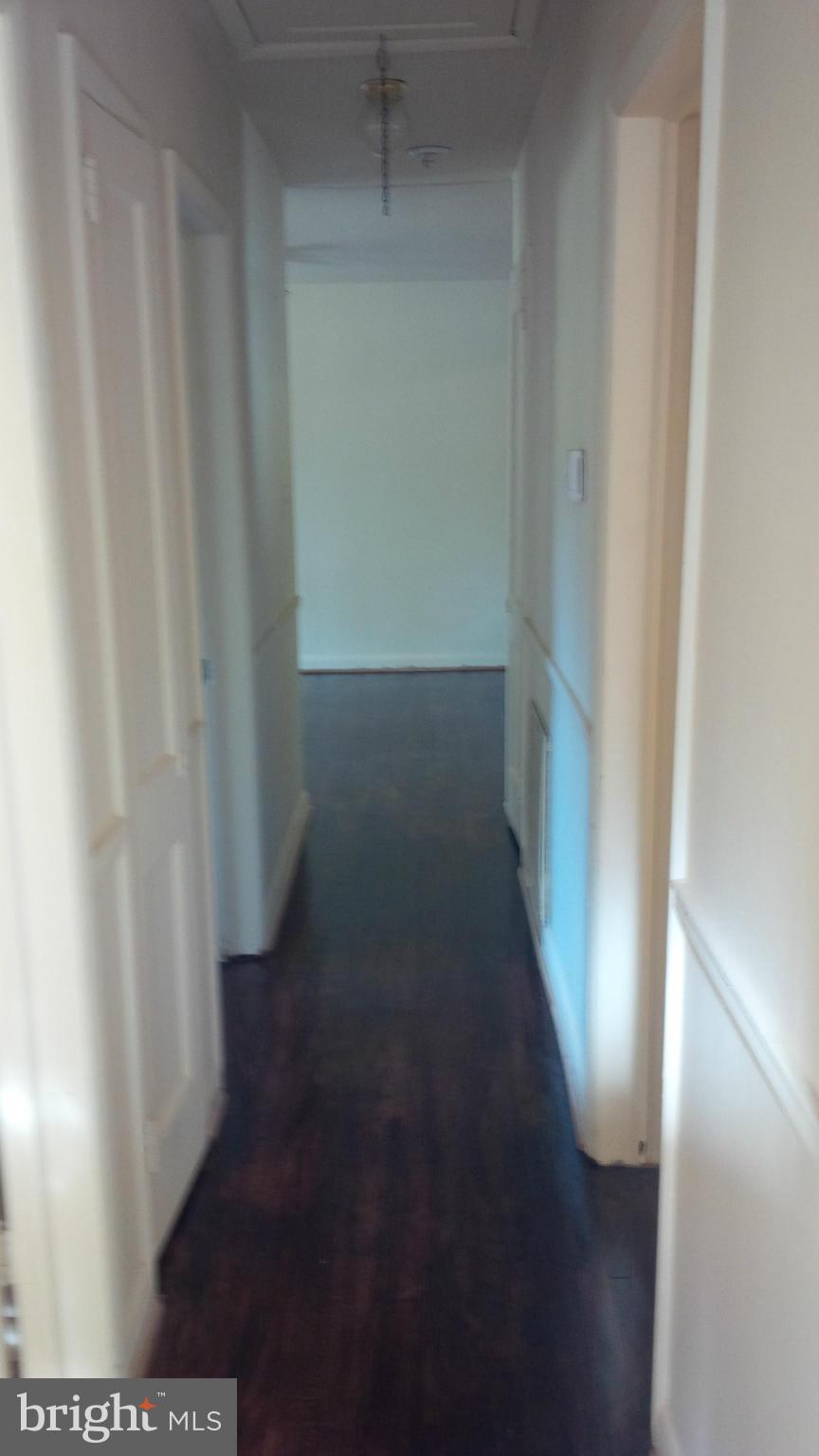 8035 New Riggs Road Hyattsville, MD 20783 - Photo 5 of 14 Hall Way