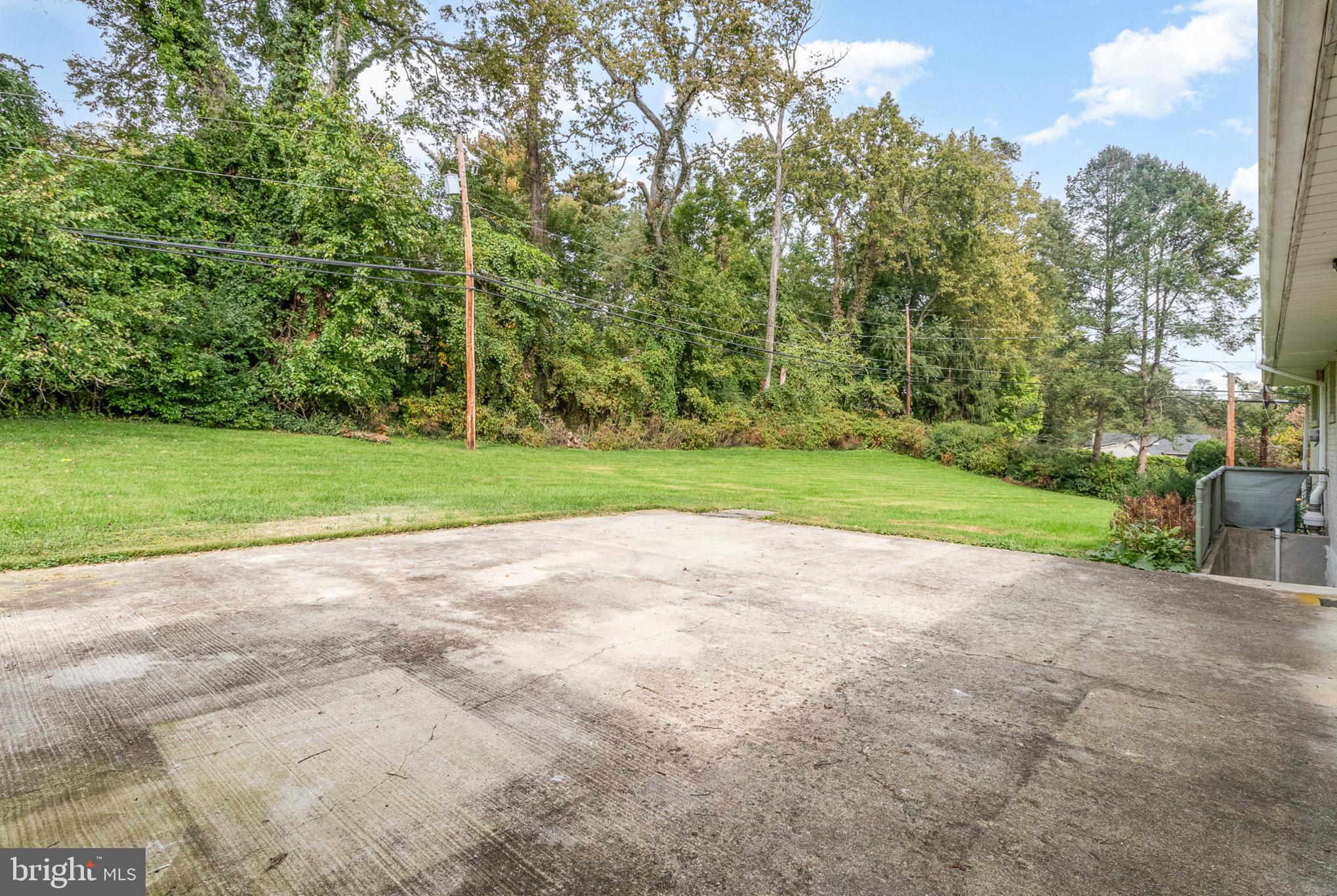 420 Reeser Road Camp Hill, PA 17011 - Photo 4 of 34 Gallery Image 4