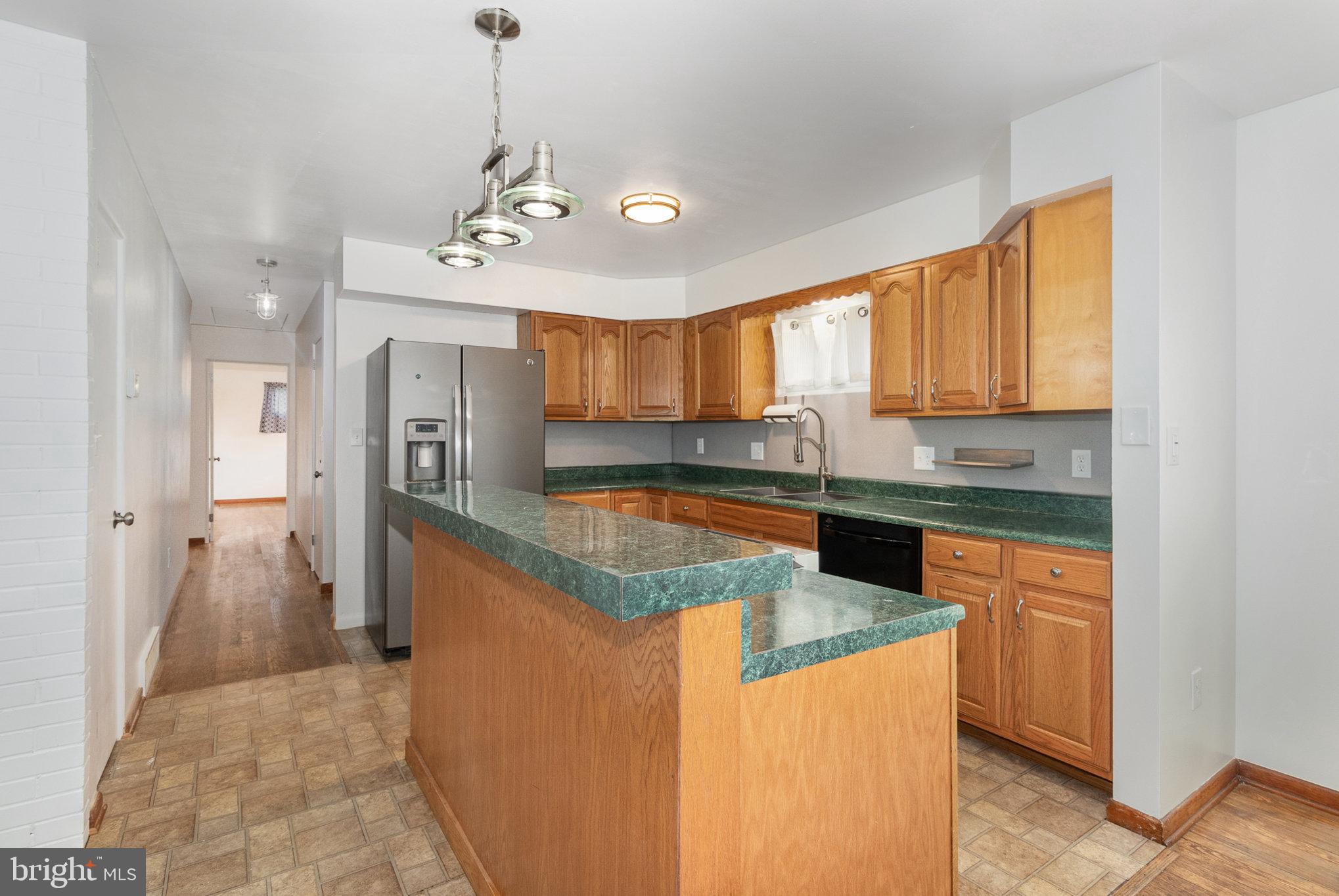 420 Reeser Road Camp Hill, PA 17011 - Photo 9 of 34 Gallery Image 9
