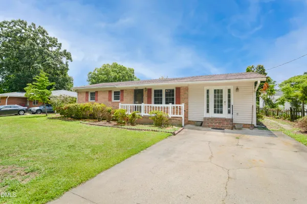 $230,000 | 400 Blackmon Street, Four Oaks, NC 27524
