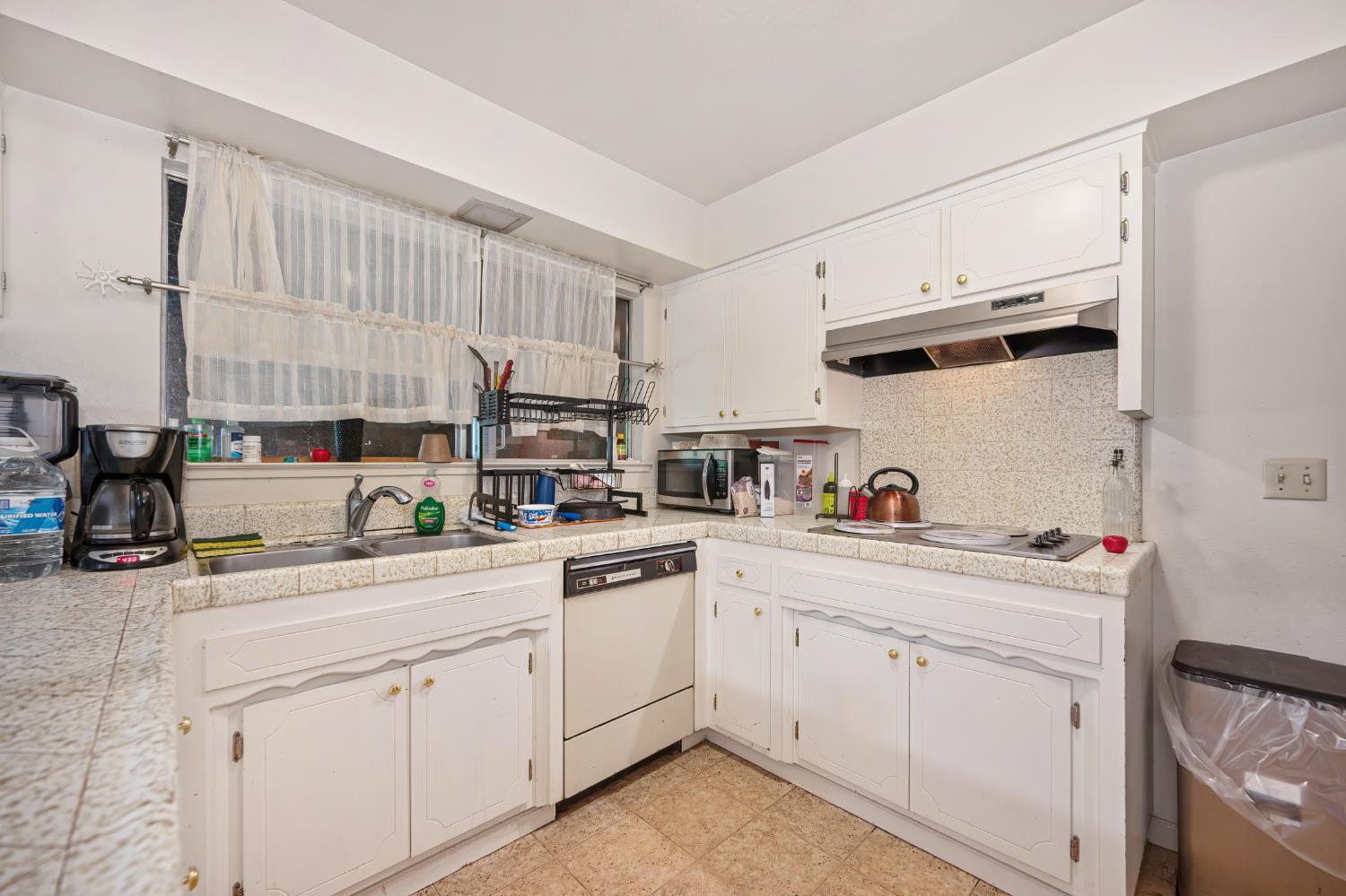 310 Bello Rio Way Sacramento, CA 95831 - Photo 17 of 62 Gallery Image 17