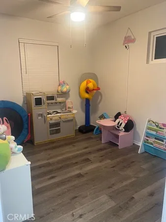 $2,799 | 18209 Sierra Highway, Unit 30, Canyon Country, CA 91351