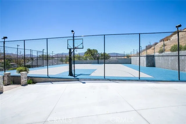 $2,800 | 18209 Sierra Highway, Unit 30, Canyon Country, CA 91351