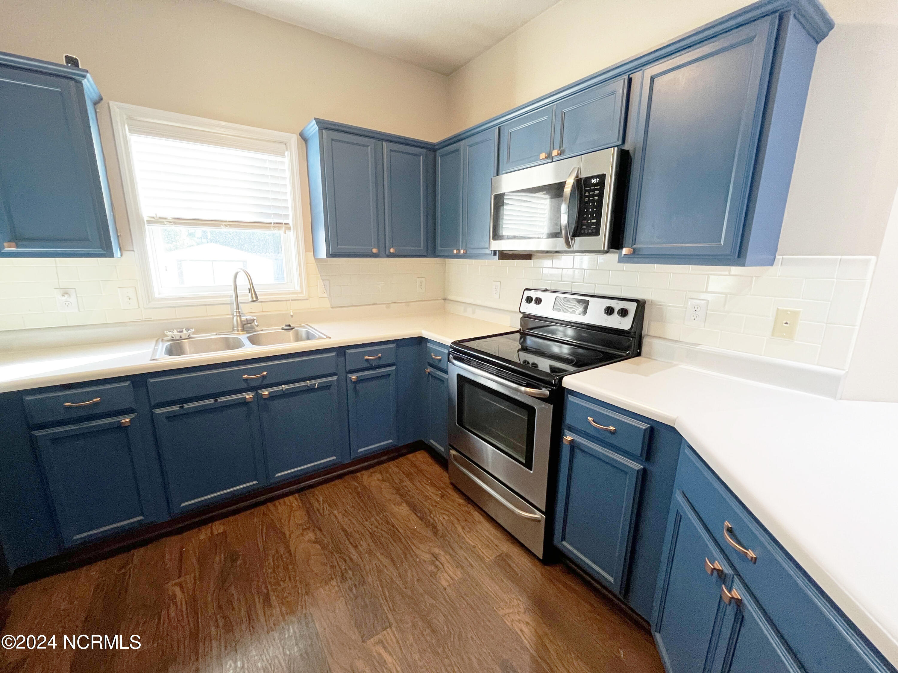 311 Frisco Way Holly Ridge, NC 28445 - Photo 8 of 24 311Frisco-K2