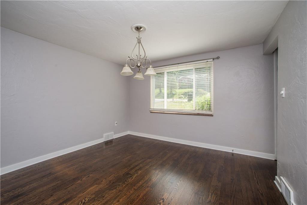 5668 Library Road Bethel Park, PA 15102 - Photo 8 of 25 Gallery Image 8