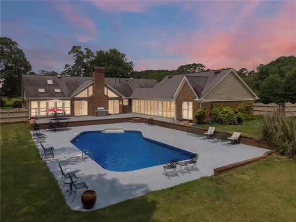 $5,800 | 1061 Highway 92, Fayetteville, GA 30214