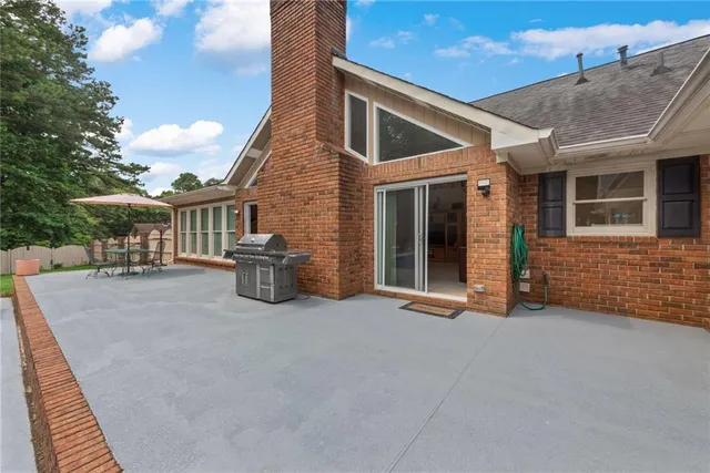 $5,800 | 1061 Highway 92, Fayetteville, GA 30214