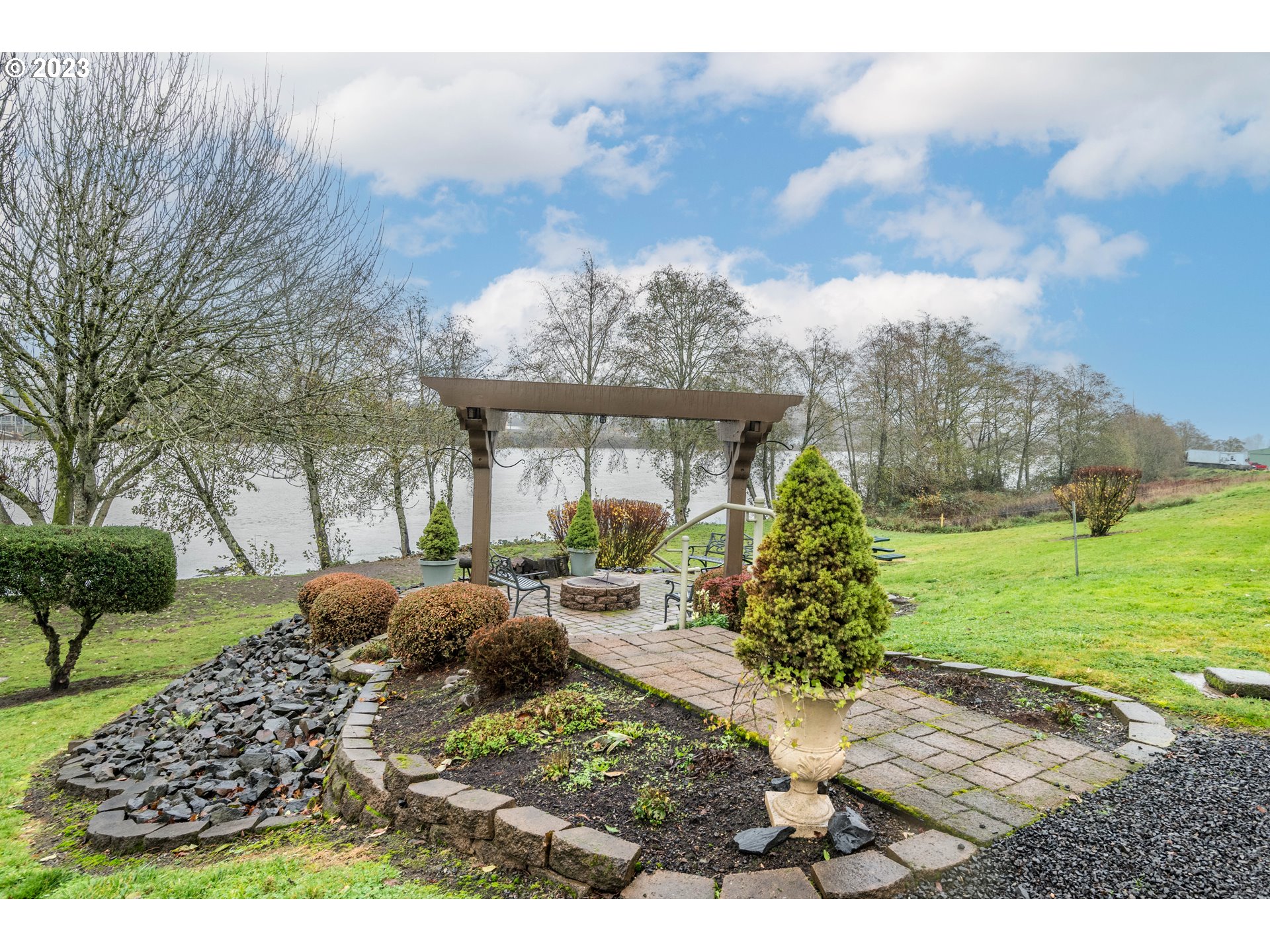 1548 River Road, Unit 203 Longview, WA 98632 - Photo 25 of 29 Gallery Image 25