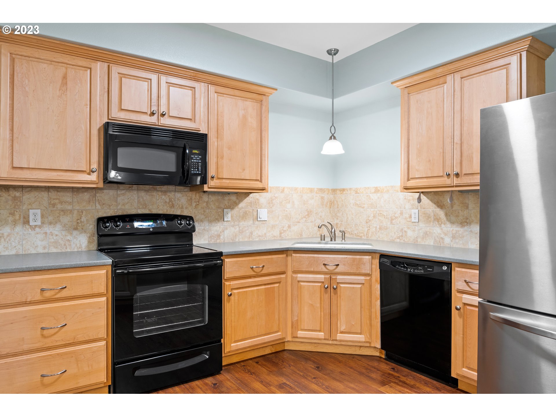 1548 River Road, Unit 203 Longview, WA 98632 - Photo 8 of 29 Gallery Image 8
