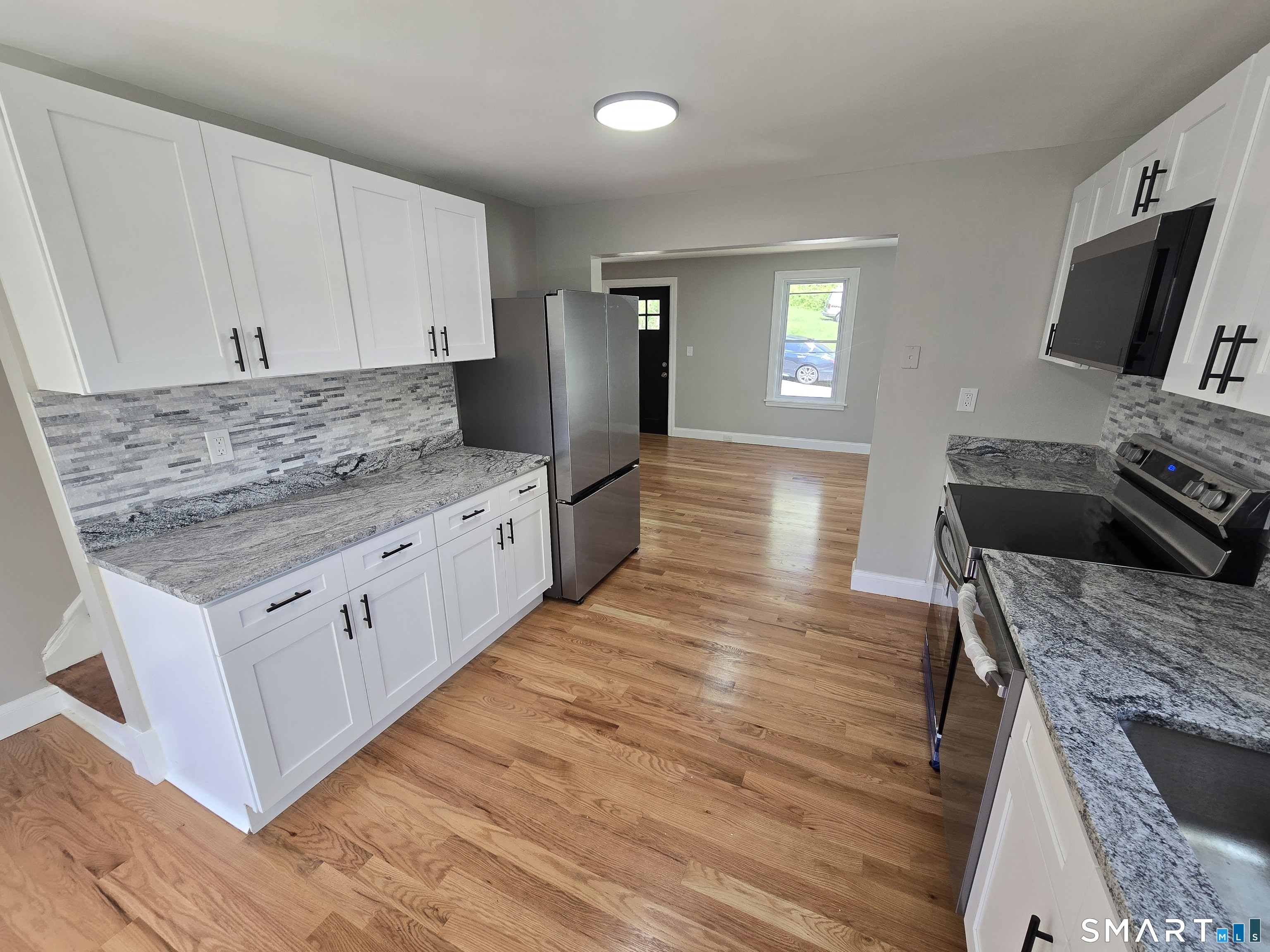206 Cook Lane Beacon Falls, CT 06403 - Photo 3 of 29