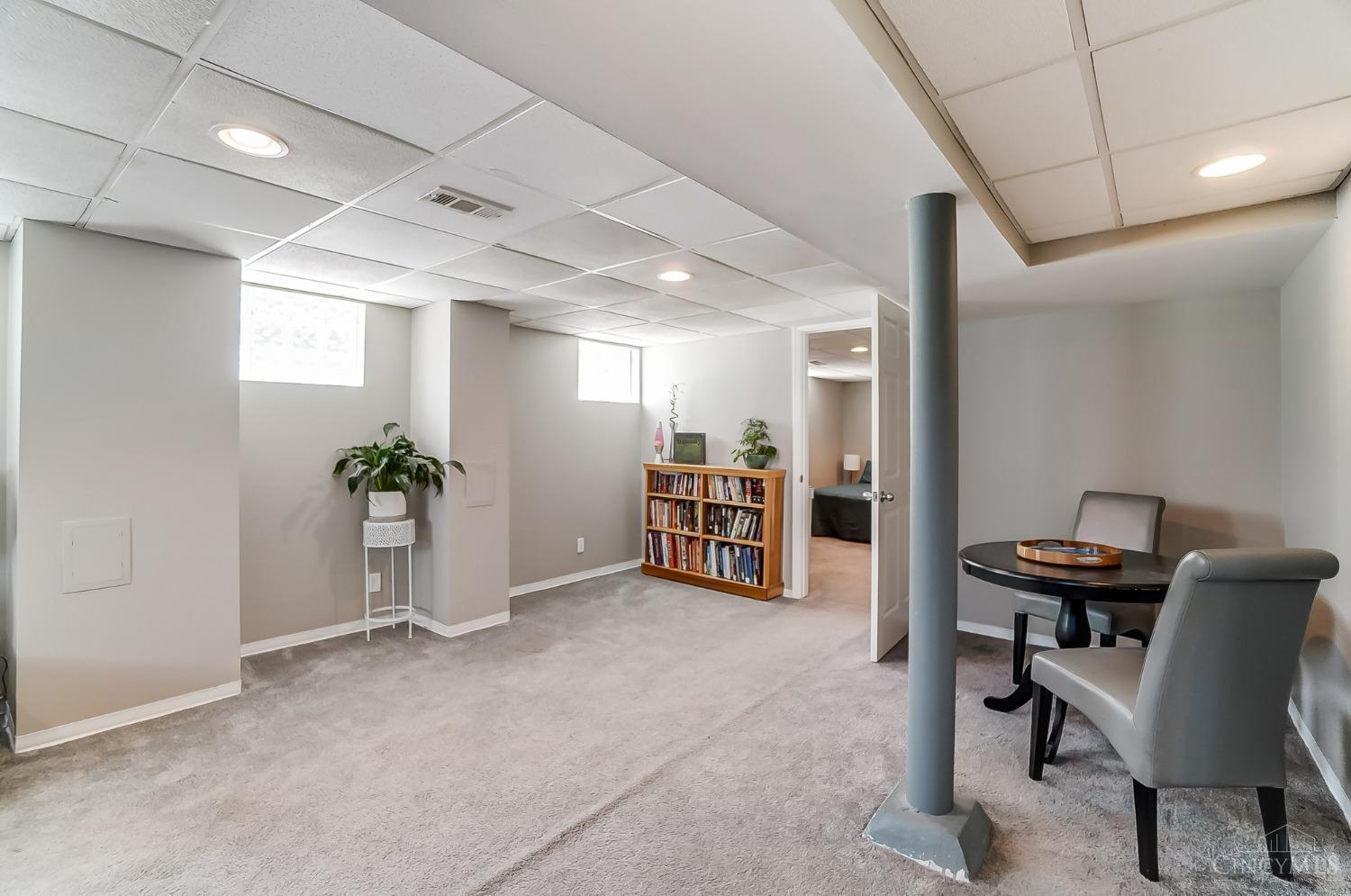 3619 Madison Road Cincinnati, OH 45209 - Photo 24 of 40