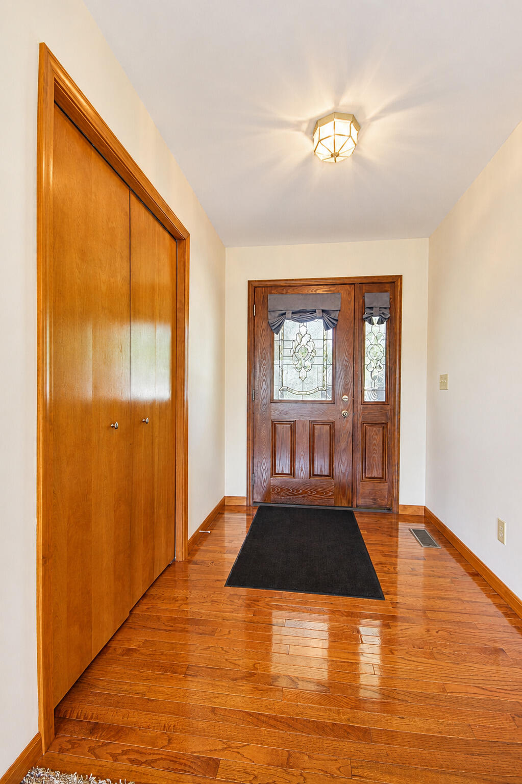 127 Juniper Street Northwest De Motte, IN 46310 - Photo 22 of 24 1023x1537