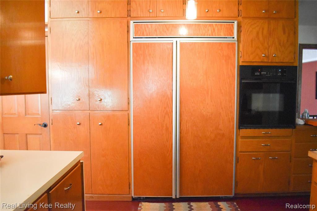 2001 Colchester Road Flint, MI 48503 - Photo 7 of 28