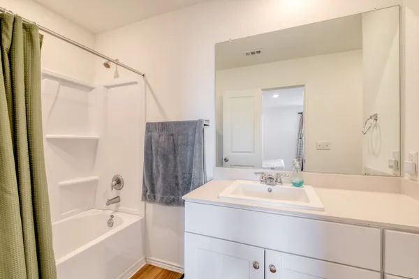 $2,350 | 2700 Schwartz Lane, Pflugerville, TX 78660