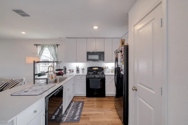 $2,350 | 2700 Schwartz Lane, Pflugerville, TX 78660