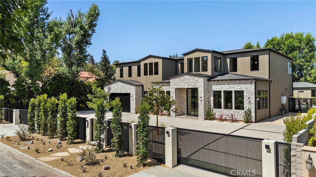5421 Bothwell Road Tarzana, CA 91356 - Photo 5 of 145